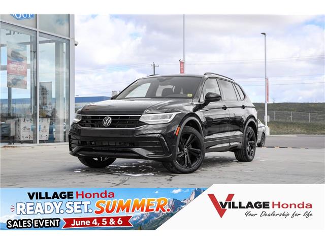 2024 Volkswagen Tiguan Comfortline R-Line Black Edition (Stk: TVW9128) in Calgary - Image 1 of 30