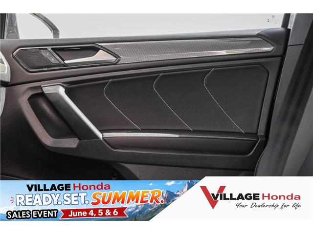 2024 Volkswagen Tiguan Comfortline R-Line Black Edition (Stk: TVW9128) in Calgary - Image 26 of 30