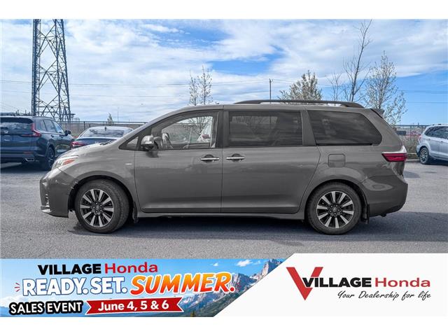 2018 Toyota Sienna XLE 7-Passenger (Stk: SR0479A) in Calgary - Image 3 of 5