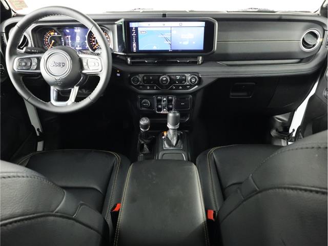 2025 Jeep Wrangler Sahara (Stk: L665) in Calgary - Image 13 of 23 2025 Jeep Wrangler Sahara (Stk: L665) in Calgary - Image 13 of 23