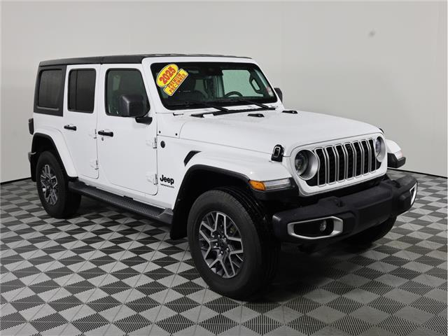 2025 Jeep Wrangler Sahara (Stk: L665) in Calgary - Image 3 of 23 2025 Jeep Wrangler Sahara (Stk: L665) in Calgary - Image 3 of 23