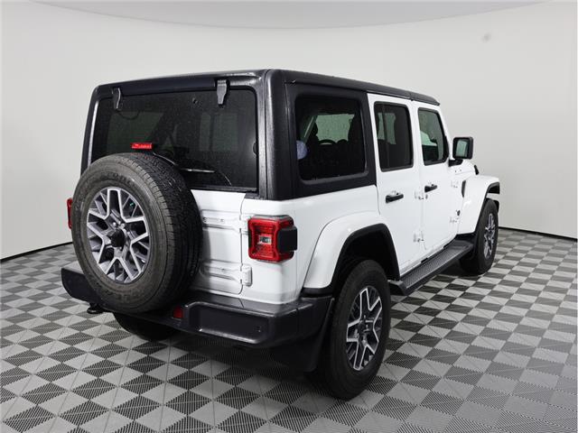 2025 Jeep Wrangler Sahara (Stk: L665) in Calgary - Image 6 of 23 2025 Jeep Wrangler Sahara (Stk: L665) in Calgary - Image 6 of 23