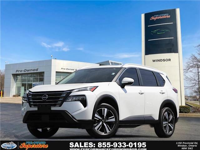 2024 Nissan Rogue SV Moonroof