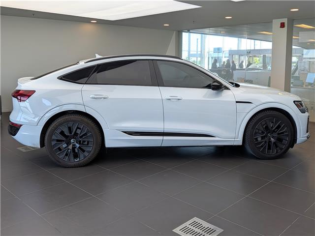 2024 Audi Q8 e-tron Base (Stk: 184276A) in Oakville - Image 2 of 15 2024 Audi Q8 e-tron Base (Stk: 184276A) in Oakville - Image 2 of 15