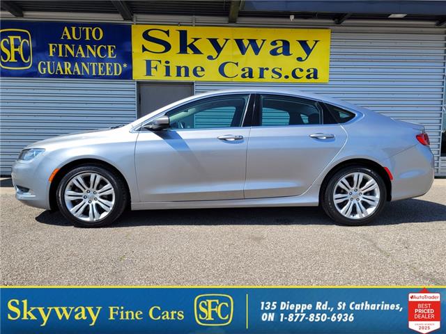 2016 Chrysler 200 LIMITED| REMOTE START | HEATED SEATS /WHEEL |R-CAM (Stk: H22959B) in St. Catharines - Image 1 of 25