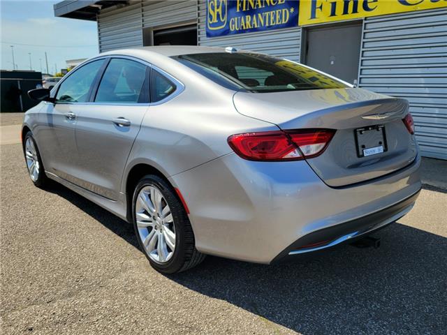 2016 Chrysler 200 LIMITED| REMOTE START | HEATED SEATS /WHEEL |R-CAM (Stk: H22959B) in St. Catharines - Image 4 of 25