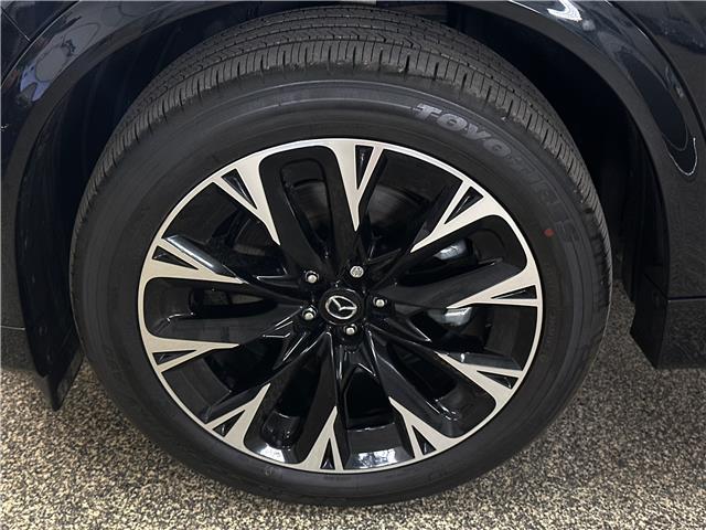 2025 Mazda CX-90 MHEV Signature (Stk: 44102J) in Belleville - Image 33 of 35
