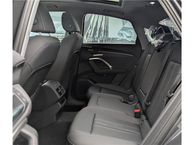 2026 Audi Q5 2.0T Progressiv (Stk: 185217) in Oakville - Image 6 of 11