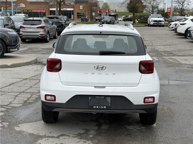 2025 Hyundai Venue Ultimate w/Black Interior (IVT) (Stk: 26U1305) in Aurora - Image 5 of 21