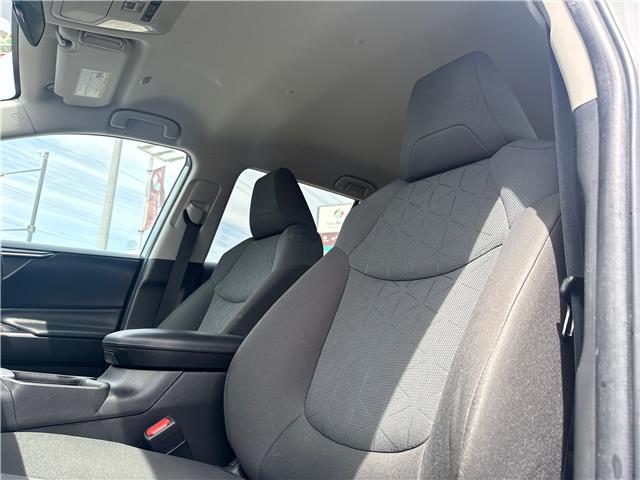 2023 Toyota RAV4 Hybrid LE (Stk: S26302A) in Newmarket - Image 15 of 21
