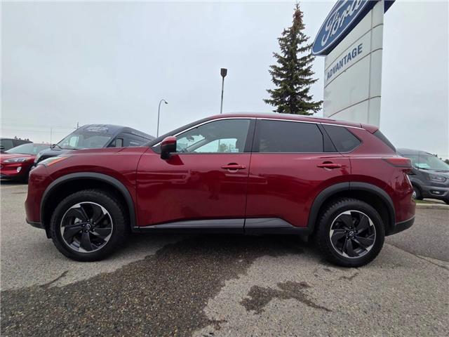 2024 Nissan Rogue SV Moonroof (Stk: TA-576A) in Calgary - Image 4 of 15