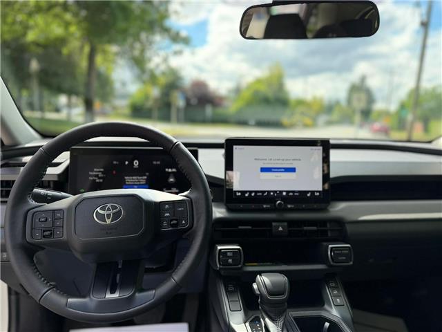 2026 Toyota RAV4 XLE (Stk: Z045054) in North Vancouver - Image 17 of 23