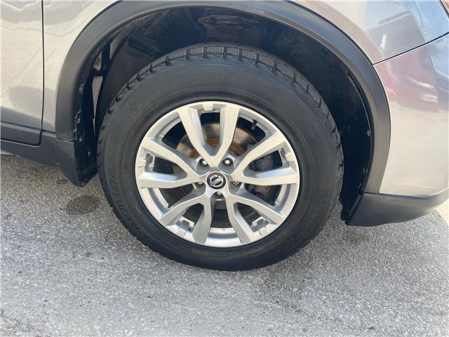 2017 Nissan Rogue SV (Stk: N818425-A) in Scarborough - Image 4 of 21 2017 Nissan Rogue SV (Stk: N818425-A) in Scarborough - Image 4 of 21