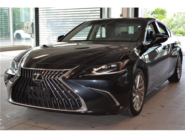 2022 Lexus ES Base