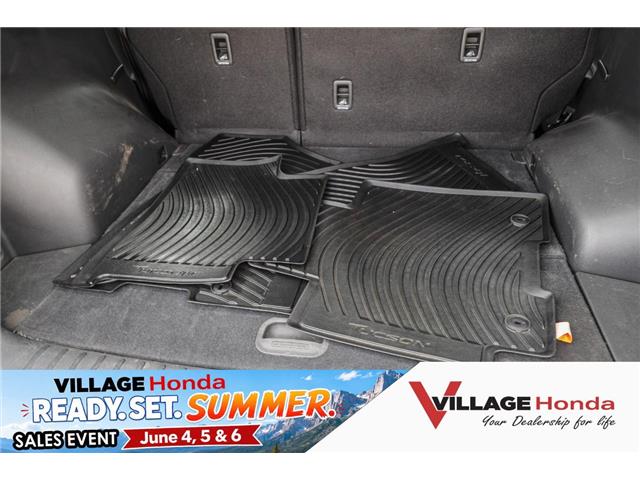 2019 Hyundai Tucson Essential w/Safety Package (Stk: TR0887A) in Calgary - Image 10 of 30