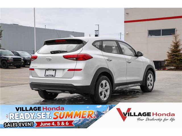 2019 Hyundai Tucson Essential w/Safety Package (Stk: TR0887A) in Calgary - Image 11 of 30