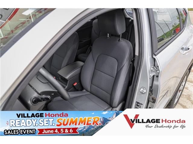2019 Hyundai Tucson Essential w/Safety Package (Stk: TR0887A) in Calgary - Image 13 of 30
