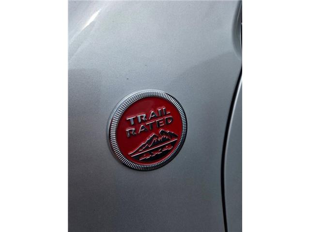 2015 Jeep Renegade Trailhawk (Stk: SA-1725A) in Calgary - Image 6 of 15 2015 Jeep Renegade Trailhawk (Stk: SA-1725A) in Calgary - Image 6 of 15