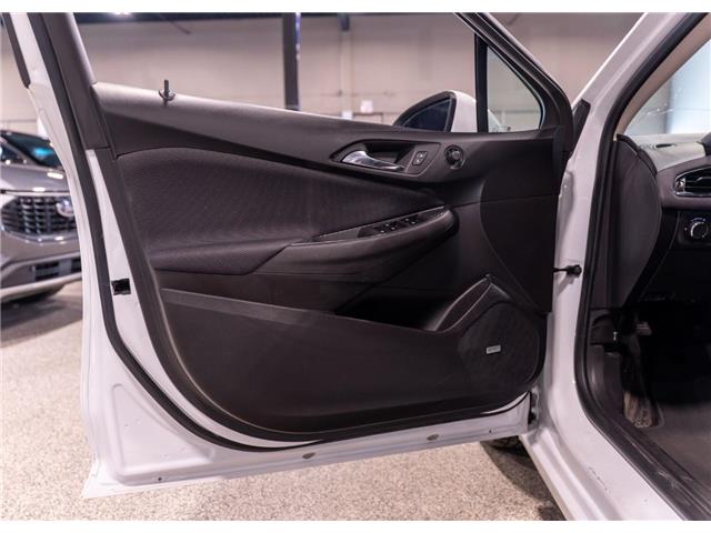 2018 Chevrolet Cruze LT Auto (Stk: R69458) in Calgary - Image 12 of 24