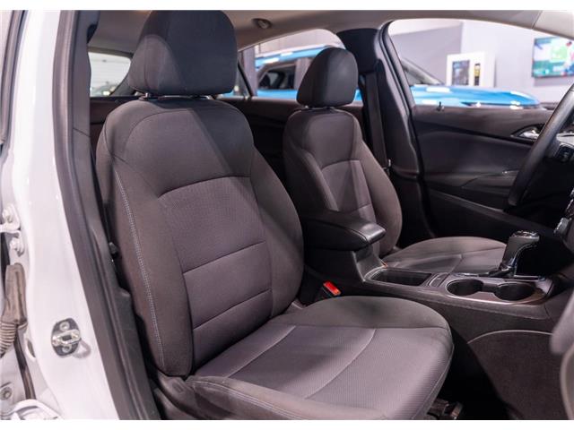 2018 Chevrolet Cruze LT Auto (Stk: R69458) in Calgary - Image 22 of 24