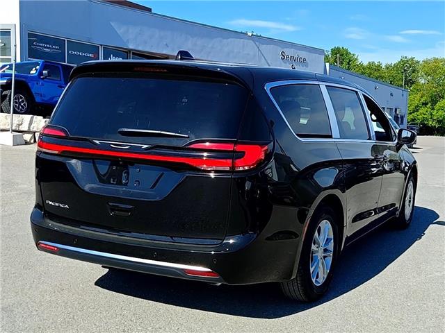 2027 Chrysler Pacifica Select (Stk: P23375) in Newmarket - Image 8 of 20 2027 Chrysler Pacifica Select (Stk: P23375) in Newmarket - Image 8 of 20