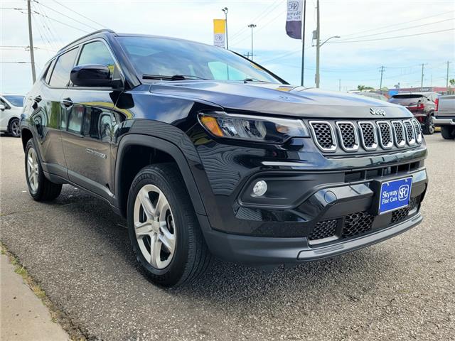 2023 Jeep Compass NORTH 4X4 | NAVI | PANO ROOF | LANE ASSIST | R-CAM (Stk: S9706A) in St. Catharines - Image 2 of 32