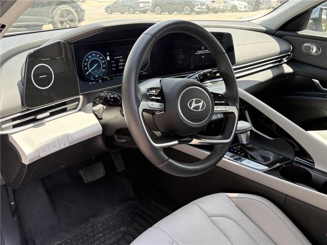 2025 Hyundai Elantra HEV Luxury w/Two-Tone Interior (Stk: 26U1317) in Aurora - Image 10 of 21
