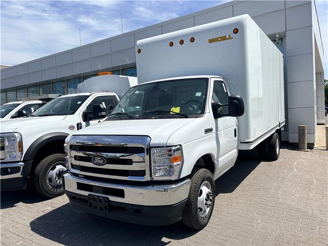 2027 Ford E-450 Base