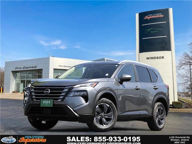 2024 Nissan Rogue SV Moonroof