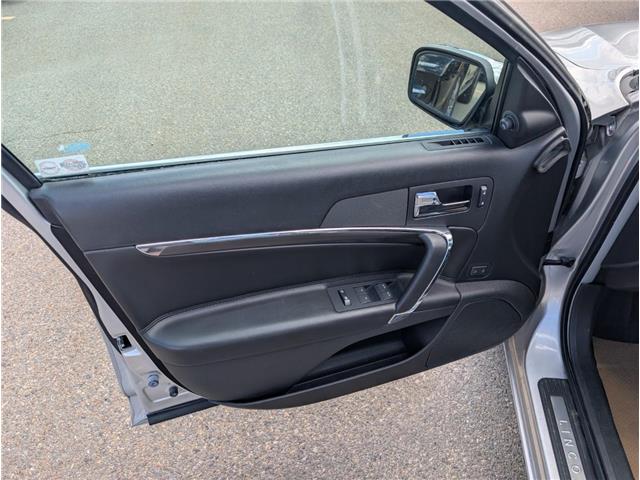 2012 Lincoln MKZ Base (Stk: 19529) in Calgary - Image 20 of 25