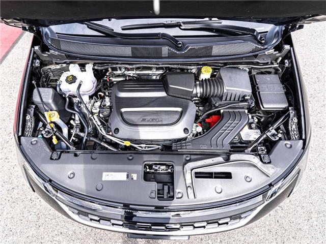 2027 Chrysler Pacifica Select (Stk: V561944) in Surrey - Image 7 of 19