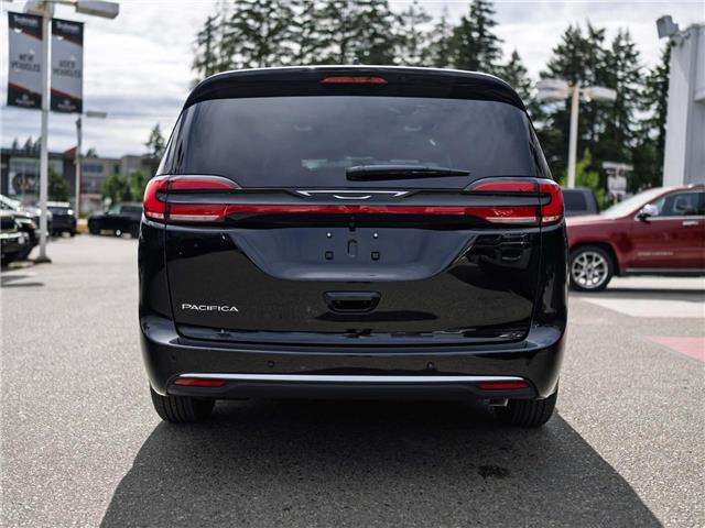 2027 Chrysler Pacifica Select in Surrey - Image 5 of 19