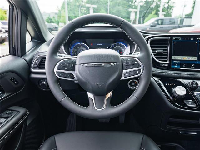 2027 Chrysler Pacifica Select in Surrey - Image 10 of 19