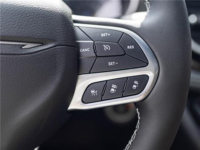 2027 Chrysler Pacifica Select in Surrey - Image 11 of 19