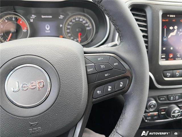 2023 Jeep Cherokee Trailhawk (Stk: 107417) in London - Image 17 of 26