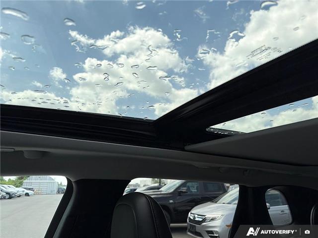 2023 Jeep Cherokee Trailhawk (Stk: 107417) in London - Image 22 of 26