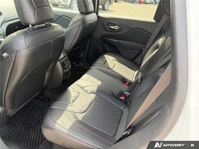 2023 Jeep Cherokee Trailhawk (Stk: 107417) in London - Image 24 of 26