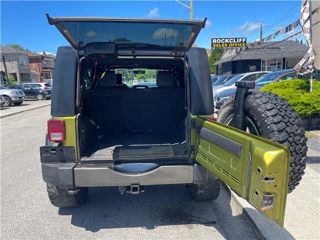 2010 Jeep Wrangler Unlimited Sport (Stk: J188881) in Scarborough - Image 9 of 15