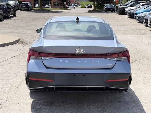 2025 Hyundai Elantra HEV Luxury w/Two-Tone Interior (Stk: 26U1317) in Aurora - Image 5 of 21