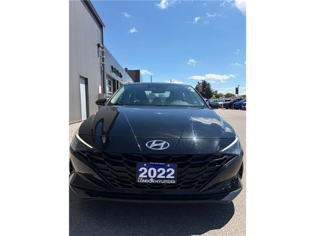 2022 Hyundai Elantra Preferred w/Sun & Tech Pkg (Stk: U26E37A) in London - Image 1 of 7