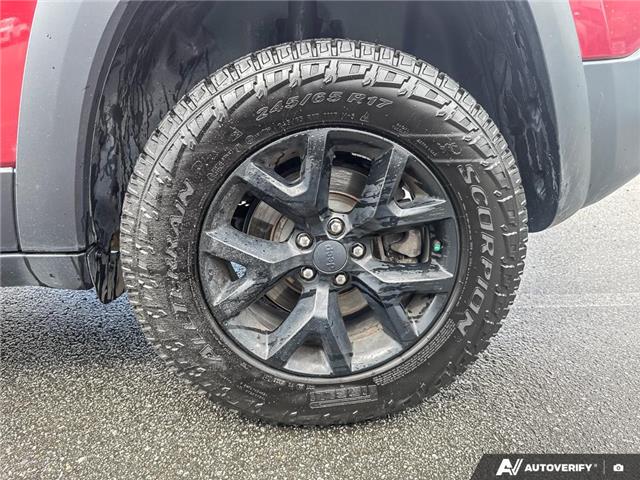 2017 Jeep Cherokee Trailhawk (Stk: T64486) in Richmond - Image 6 of 25