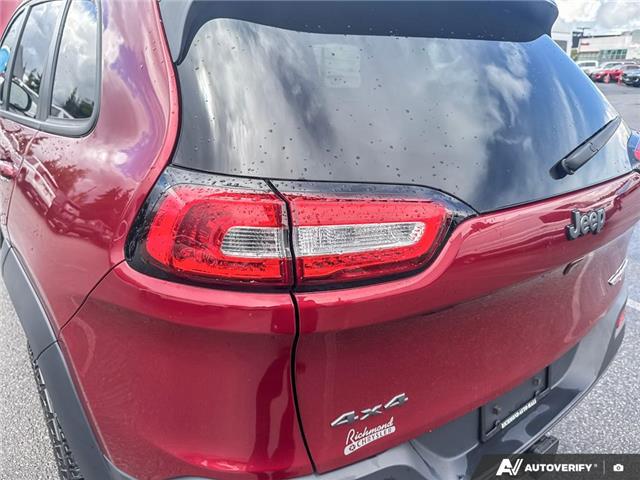 2017 Jeep Cherokee Trailhawk (Stk: T64486) in Richmond - Image 11 of 25