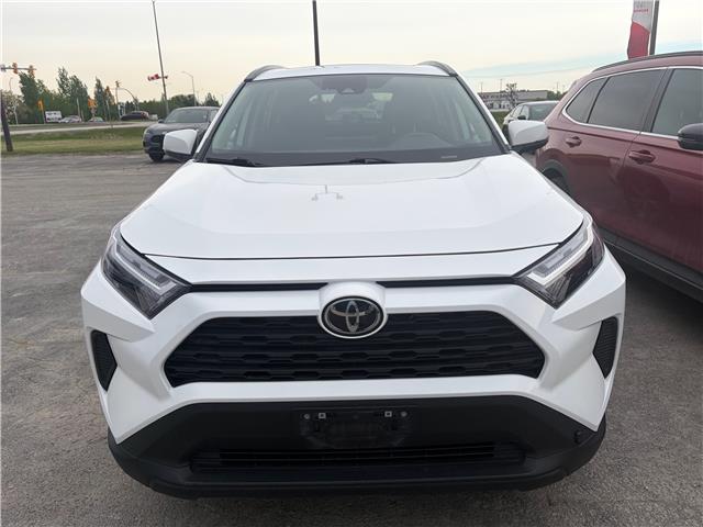 2022 Toyota RAV4 XLE (Stk: 26404A) in Steinbach - Image 2 of 7