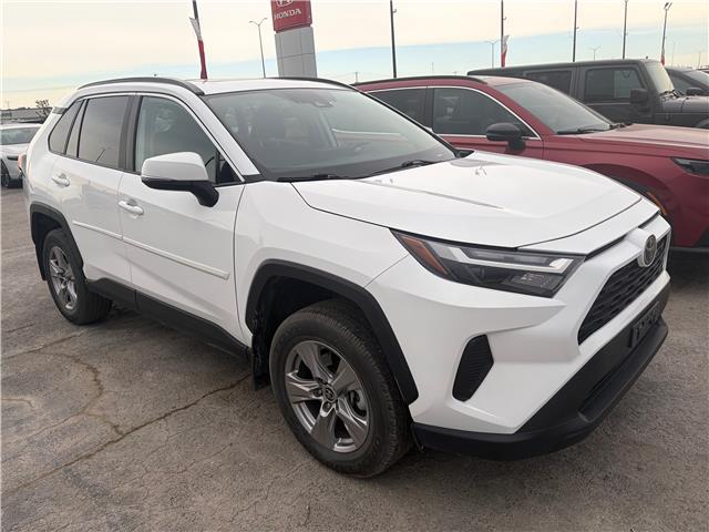 2022 Toyota RAV4 XLE (Stk: 26404A) in Steinbach - Image 3 of 7