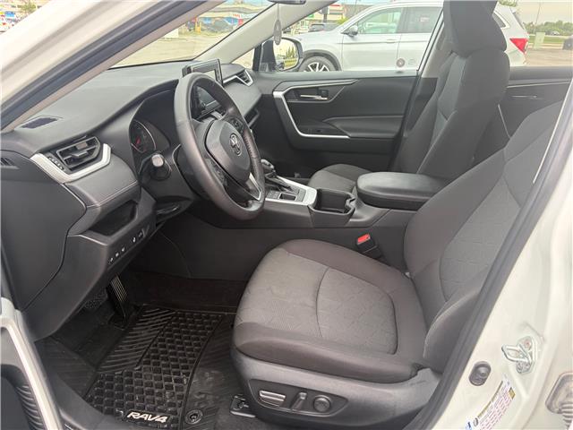 2022 Toyota RAV4 XLE (Stk: 26404A) in Steinbach - Image 4 of 7