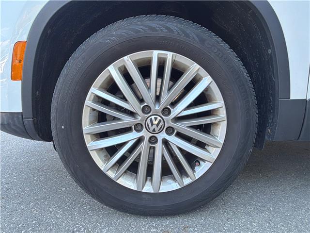 2016 Volkswagen Tiguan Comfortline in Paisley - Image 5 of 11