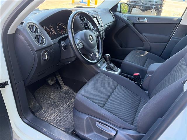2016 Volkswagen Tiguan Comfortline in Paisley - Image 6 of 11