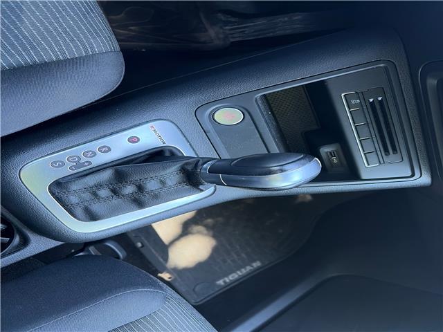 2016 Volkswagen Tiguan Comfortline in Paisley - Image 9 of 11