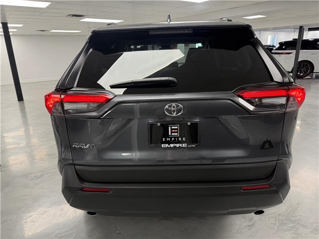 2020 Toyota RAV4 LE in Saint-Eustache - Image 4 of 28