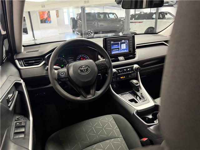 2020 Toyota RAV4 LE in Saint-Eustache - Image 26 of 28